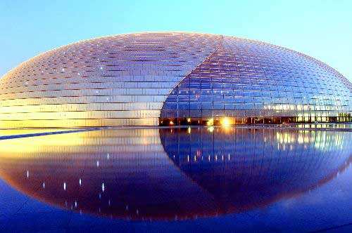 球墨鑄鐵井蓋一般分為圓形和方形。